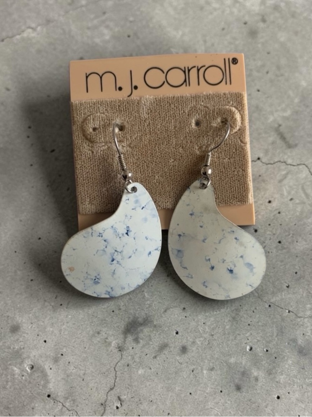 Vintage 80s White and Blue Fleck Teardrop Pierced Earrings